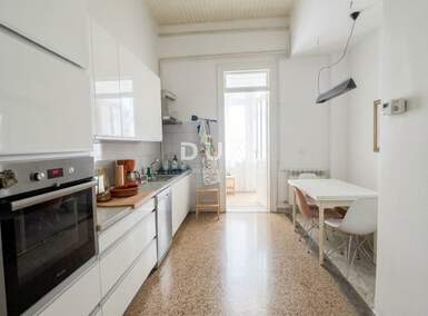 Trosoban stan Centar, Pula 97m² - 1.200 € | SveHrNekretnine