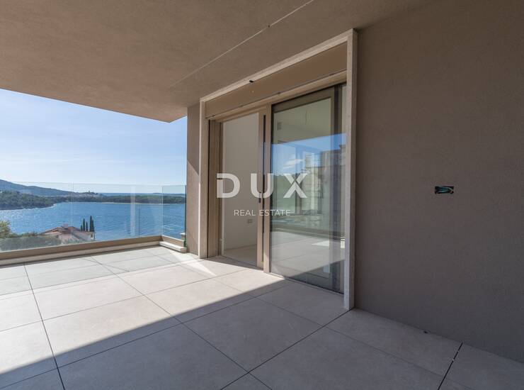 Dalmacija, Primošten, trosobni stan, 111,94 m², vrt
