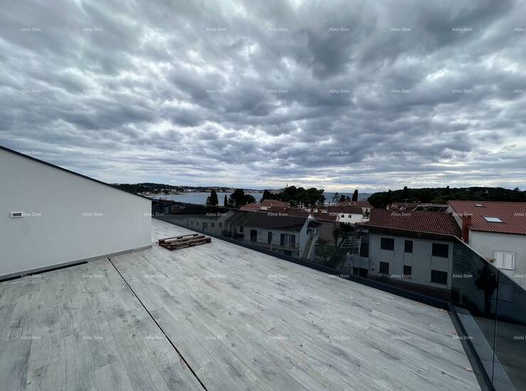 Moderno uređena zgrada u neposrednoj blizini plaže i mora, Rovinj!

Stan ... — fotografija 9
