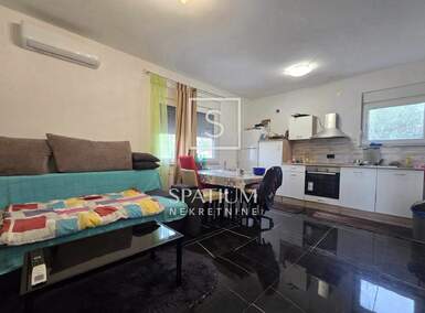Trosoban stan Trinajstići, Kastav 72m² - 750 € | SveHrNekretnine