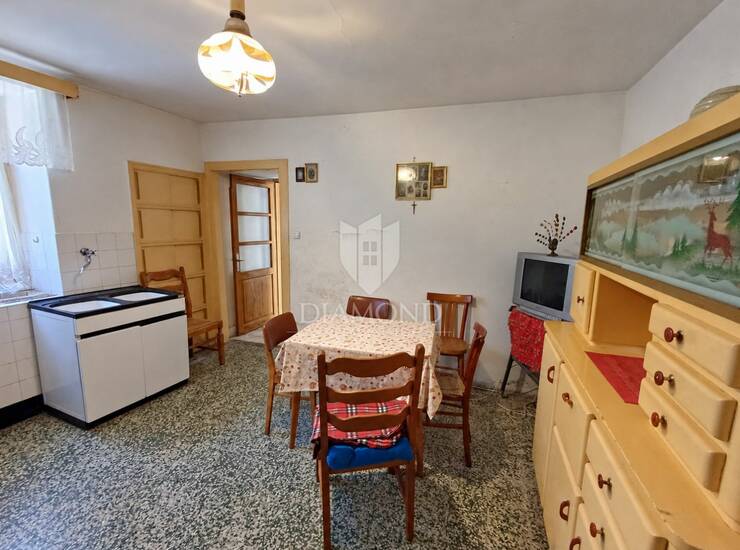 KLANA, CENTAR - KUĆA U NIZU ZA ADAPTACIJU — fotografija 2