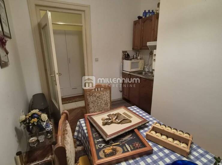 Stan, 37.45m2, centar Rijeke, odlična lokacija i investicija — fotografija 3