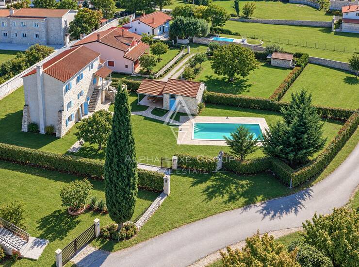 EKSKLUZIVNA ISTARSKA KAMENA VILA S BAZENOM, PRIVATNIM WELLNESSOM I IZVRSNIM INV — fotografija 4