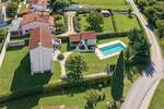 EKSKLUZIVNA ISTARSKA KAMENA VILA S BAZENOM, PRIVATNIM WELLNESSOM I IZVRSNIM INV — fotografija 5
