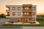 Vodice, 3-soban stan, 67,37 m², pogled na more, 700m od mora — fotografija 3