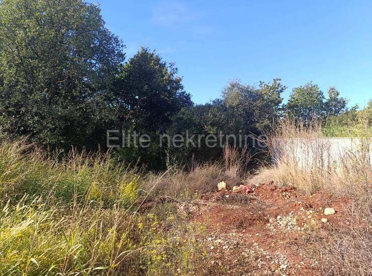 ISTRA, MEDULIN - PRODAJA ZEMLJIŠTA, BLIZINA MORA, T2 NAMJENA — fotografija 2