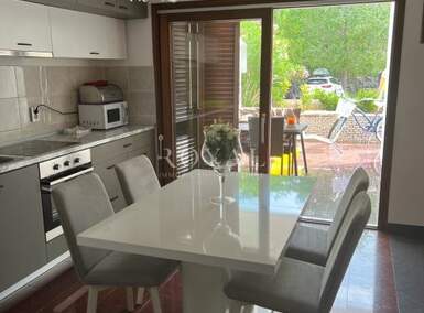 Trosoban stan Jadranovo, Crikvenica 60m² - 1.200 € | SveHrNekretnine