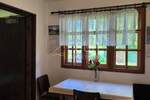 Gorski kotar, Delnice - okolica, prizemnica s pomoćnim objektom — fotografija 2