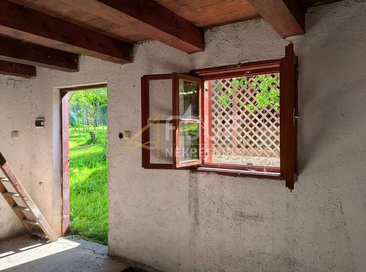 Gorski kotar, Delnice - okolica, prizemnica s pomoćnim objektom — fotografija 5