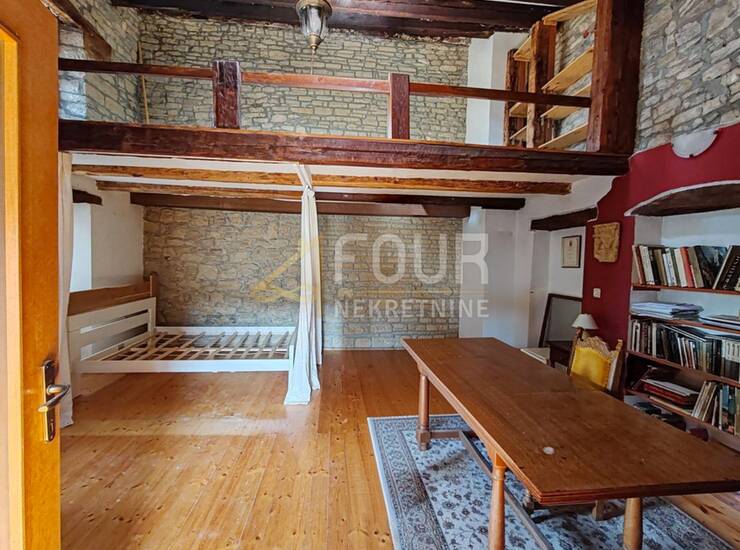 Istra, Motovun, kamena kuća u nizu, 108m2 — fotografija 2