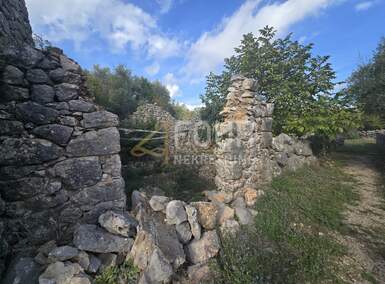 Zemljiste Risika, Vrbnik 449m² - 140.000 € | SveHrNekretnine