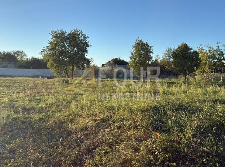 Istra, Loborika, 1.007m2, zemljište s građevinskom dozvolom