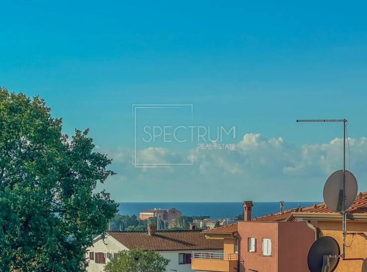Novigrad, komforan stan sa pogledom na more  — fotografija 6