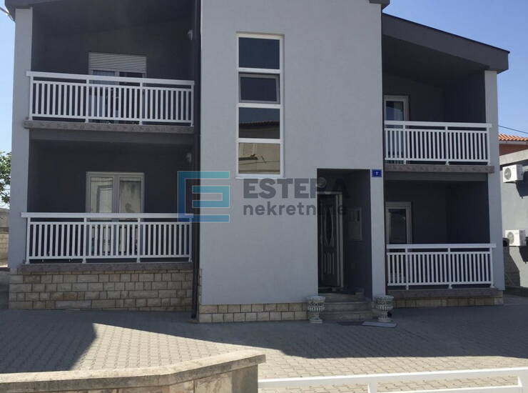 Kuća s 4 apartmana PRODAJA Vir, Žitna, 50 m od plaže, turistički najam