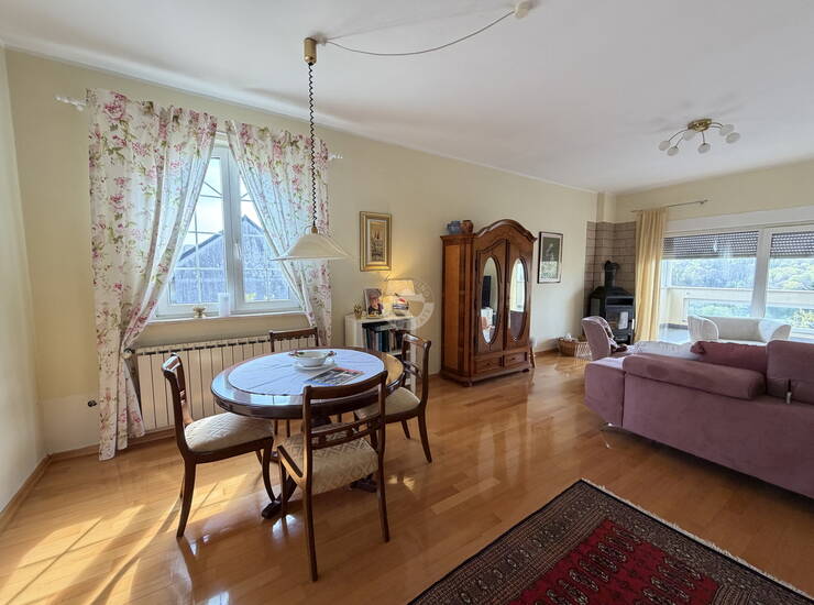 Zagreb, Dubrava-Novoselec, Najam Kuće s dva stana 358 m2 — fotografija 6