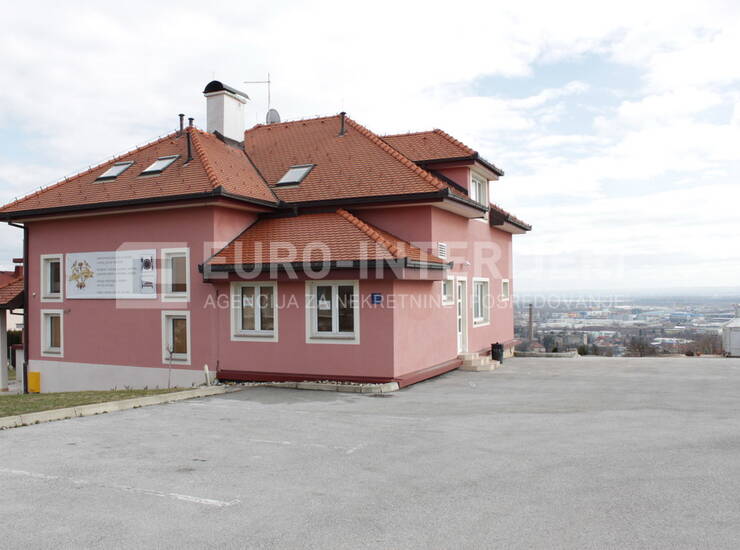 Turističko-ugostiteljski objekt s restoranom, sobama i terasama s panoramskim  — fotografija 5