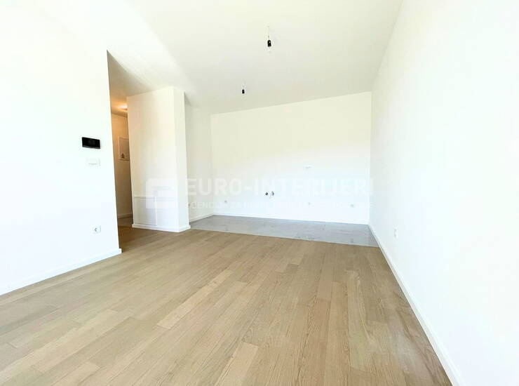 Zagreb, Gajnice, novogradnja (2025.) trosoban stan površine 58 m2 + PM