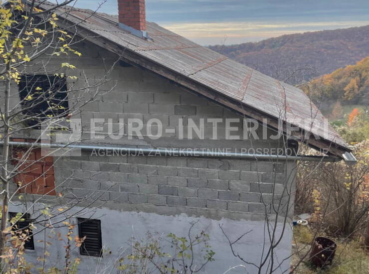 Sesvete, Vugrovec, Vinogradska ulica – vikendica 120 m² na parceli 1.395 m² — fotografija 4