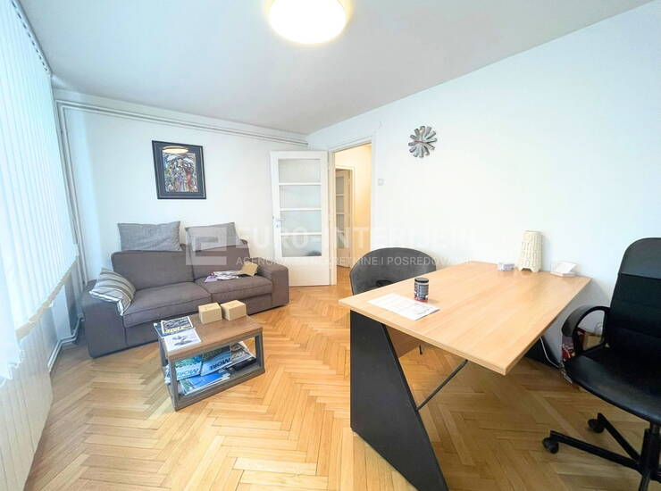 Zagreb, Donji Grad, Vrbanićeva ulica, trosoban stan 71 m2 loggia — fotografija 2