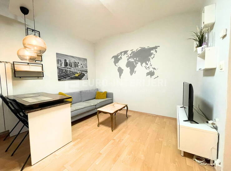 Zagreb, Donji Grad, Primorska ul, dvosoban stan 41 m2 ostava