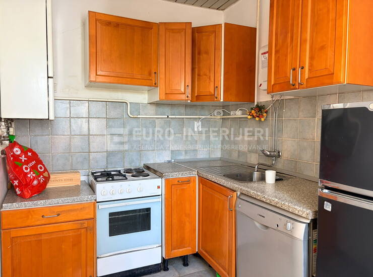 Zagreb, Pantovčak, dvosoban stan, 60 m² + balkon