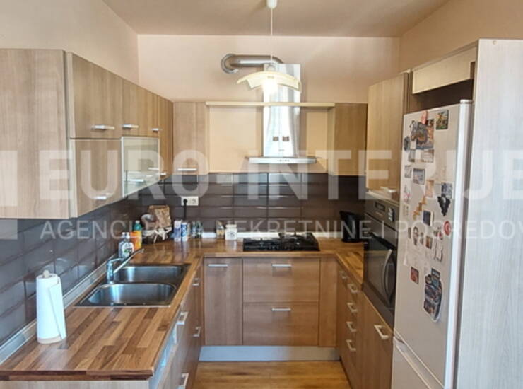 Zagreb Perjavica - Dominika Mandića četverosoban stan NKP 99 m² s 2 PM — fotografija 4