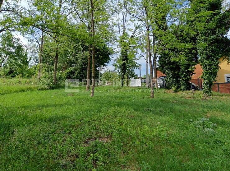 Građevinsko zemljište III Bizek 1.102 m² — fotografija 3