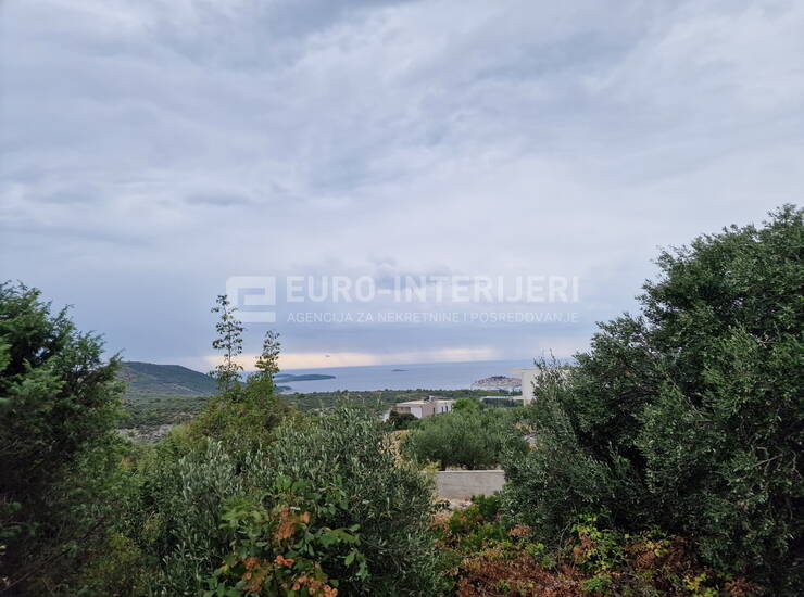 Primošten - zemljište 774 m² s građevinskom dozvolom — fotografija 2