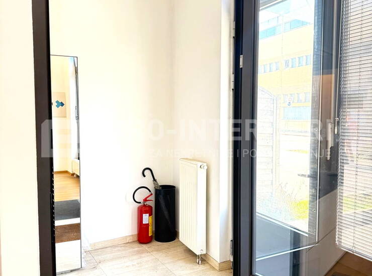 POSLOVNI PROSTOR ZAVRTNICA 83 m2 — fotografija 2