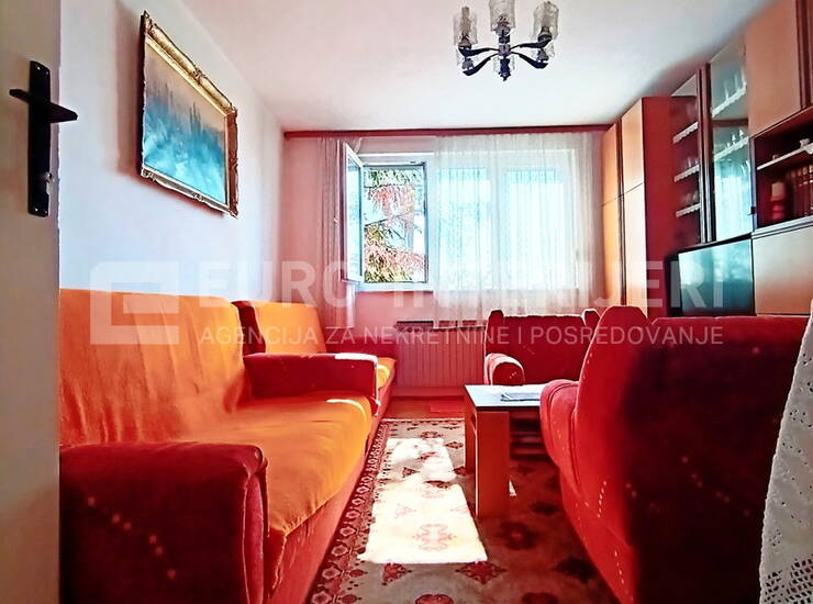 ZAGREB, ČRNOMEREC – TOP LOKACIJA! OČUVAN STAN 59,70 m² NA 1. KATU, S PARKI — fotografija 4