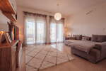 DVOSOBAN APARTMAN S VRTOM I 2 PARKIRNA MJESTA, 150 M OD PLAŽE, PETRČANE (PUNT
