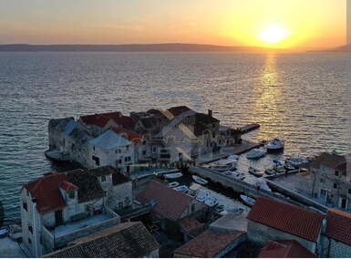 Trosoban stan, Kaštela 121m² - 395.000 € | SveHrNekretnine