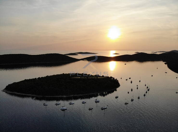 Građevinsko zemljište: otok Molat, Brgulje, 2222 m2 — fotografija 3