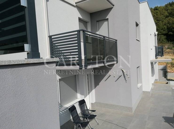 Kuća Prodaja Podstrana 240 m2 — fotografija 4