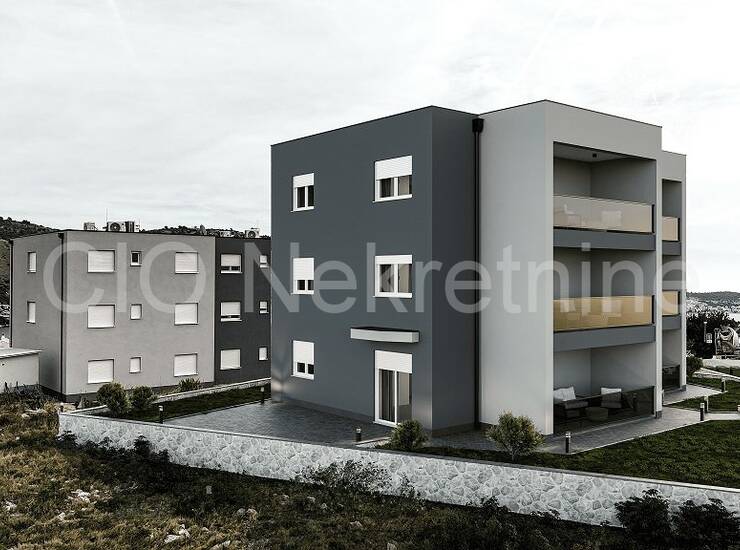 Rogoznica, novogradnja, 1,5 sobni stan, 43 m2, 1.kat