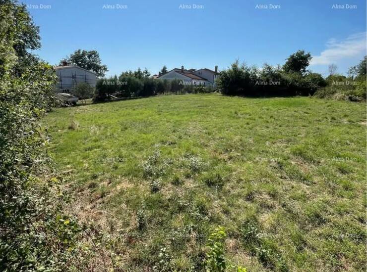 Na prodaju je građevinska parcela površine 909 m², smještena u naselju ... — fotografija 2