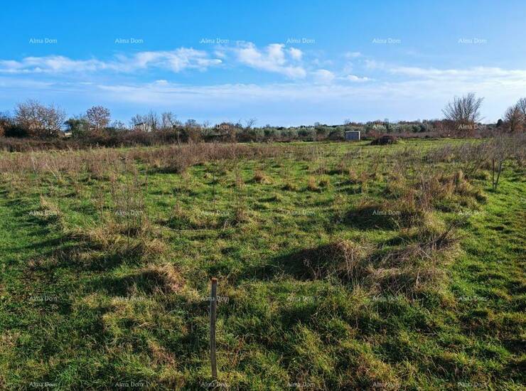 Na prodaju je građevinsko zemljište od 997 m² u Loborici.
Zemljište rav... — fotografija 2