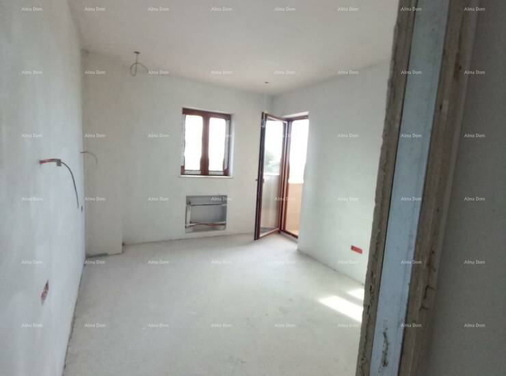 Na prodaju je lijepa nova kuća s bazenom, smještena u mirnom dijelu Kašt... — fotografija 9
