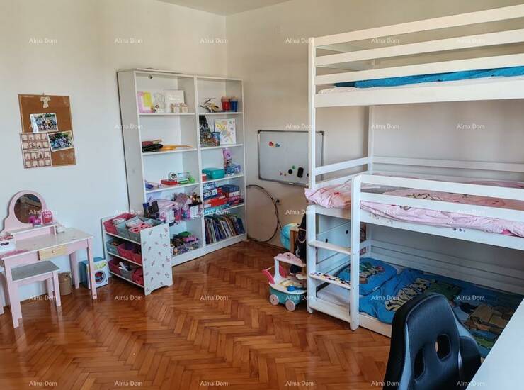 Prodaje se prostran stan površine 80 m² na mirnoj, izvrsnoj lokaciji u Um... — fotografija 10