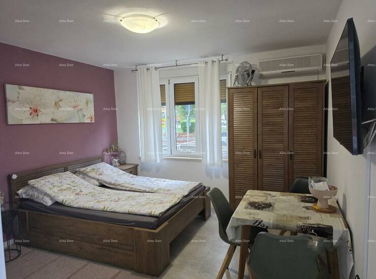 Prodaje se garsonijera površine 22 m² u samom centru Umaga, na izvrsnoj l... — fotografija 2
