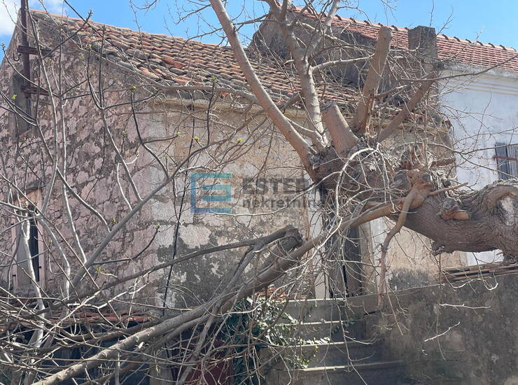 Kuća 100 m2 PRODAJA Pašman, centar mjesta, za obnovu, vrt, 150 m od mora — fotografija 3