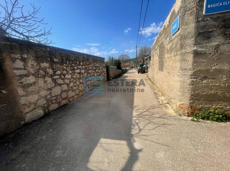 Kuća 100 m2 PRODAJA Pašman, centar mjesta, za obnovu, vrt, 150 m od mora — fotografija 5