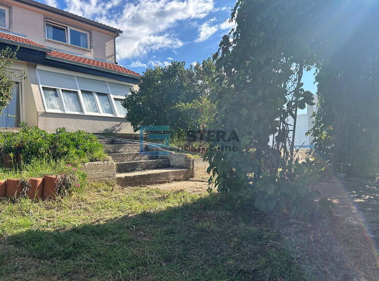 Kuća s bazenom i velikom okućnicom PRODAJA blizina Zadra — fotografija 5
