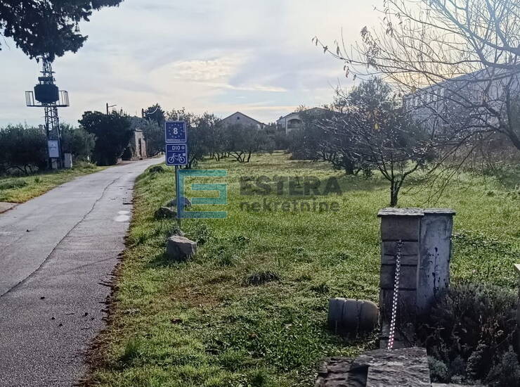 Građevinsko zemljište 811 m2PRODAJA , Neviđane, otok Pašman
