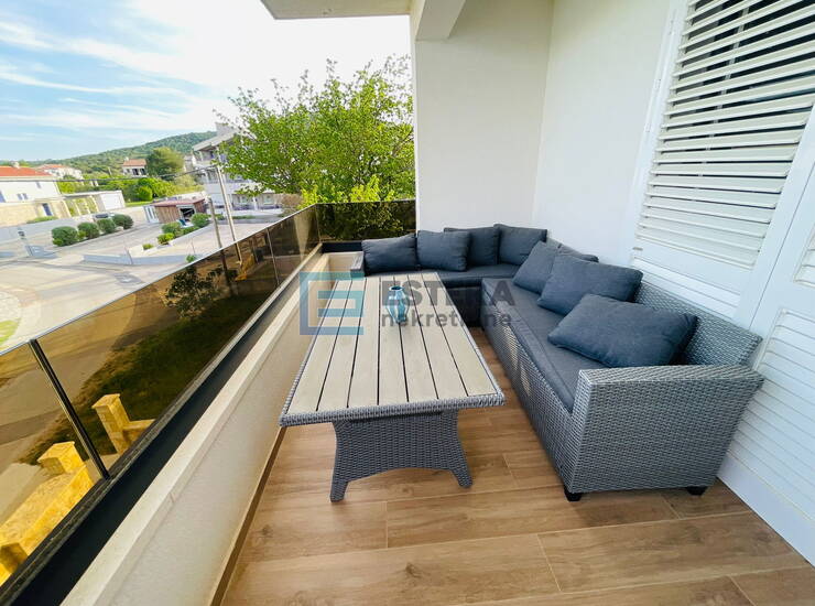 Apartman 89 m2 PRODAJA Lučina, otok Pašman, prvi red do mora, garaža, 3s — fotografija 2