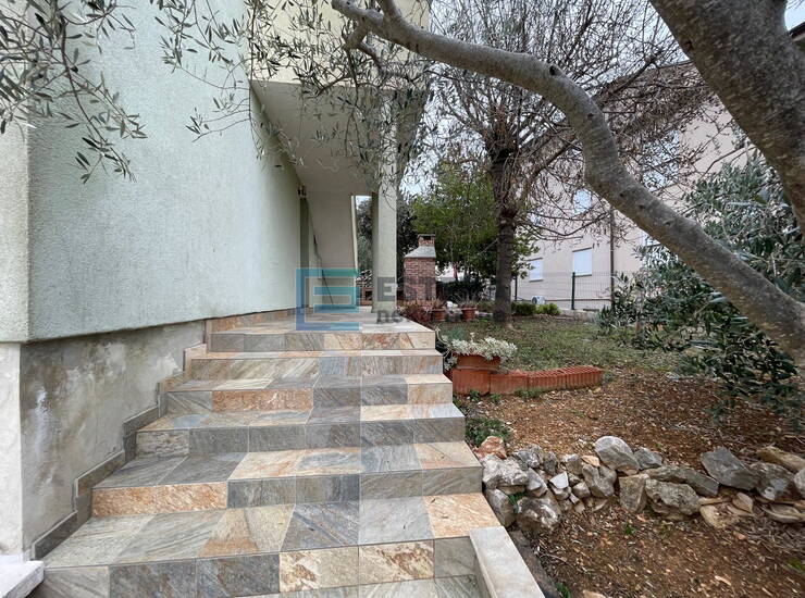 Apartmanska kuća  m2 PRODAJA, Pašman, Ždrelac, 60 m od mora, garaža — fotografija 6