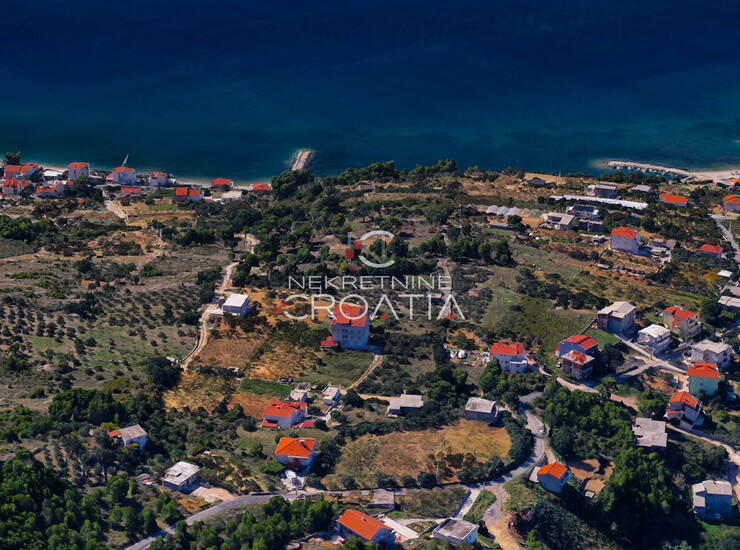 PRILIKA: Split, Podstrana, građevinsko zemljište! — fotografija 3