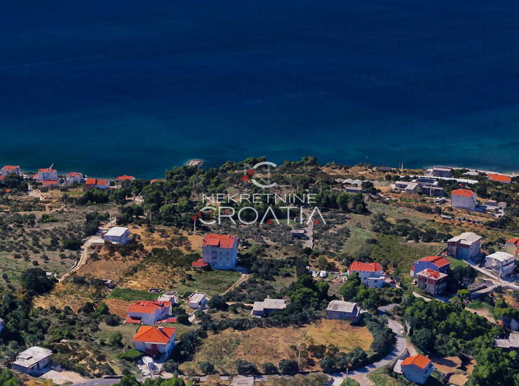 PRILIKA: Split, Podstrana, građevinsko zemljište! — fotografija 4