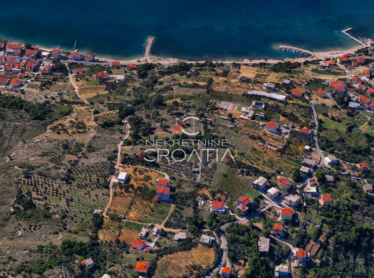 PRILIKA: Split, Podstrana, građevinsko zemljište! — fotografija 6