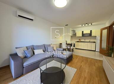 Dvosoban stan Srdoči, Rijeka 50m² - 750 € | SveHrNekretnine